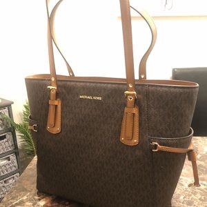BRAND NEW Michael Kors Large Brown Tote Bag